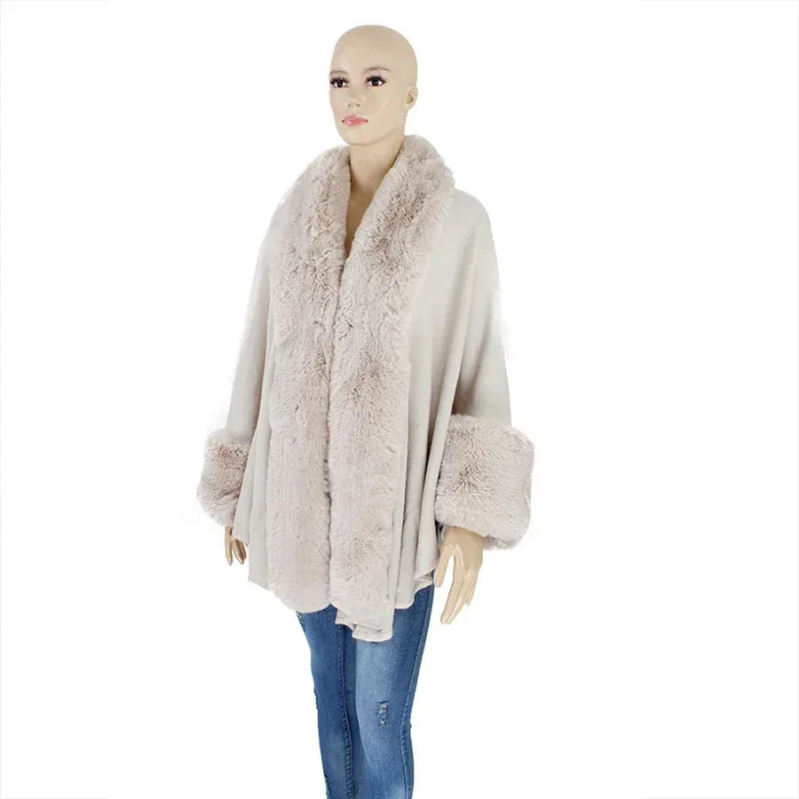 Weiße Faux-Fur-Trim-Cape mit Fellkragen und kurzen Fellmanschetten