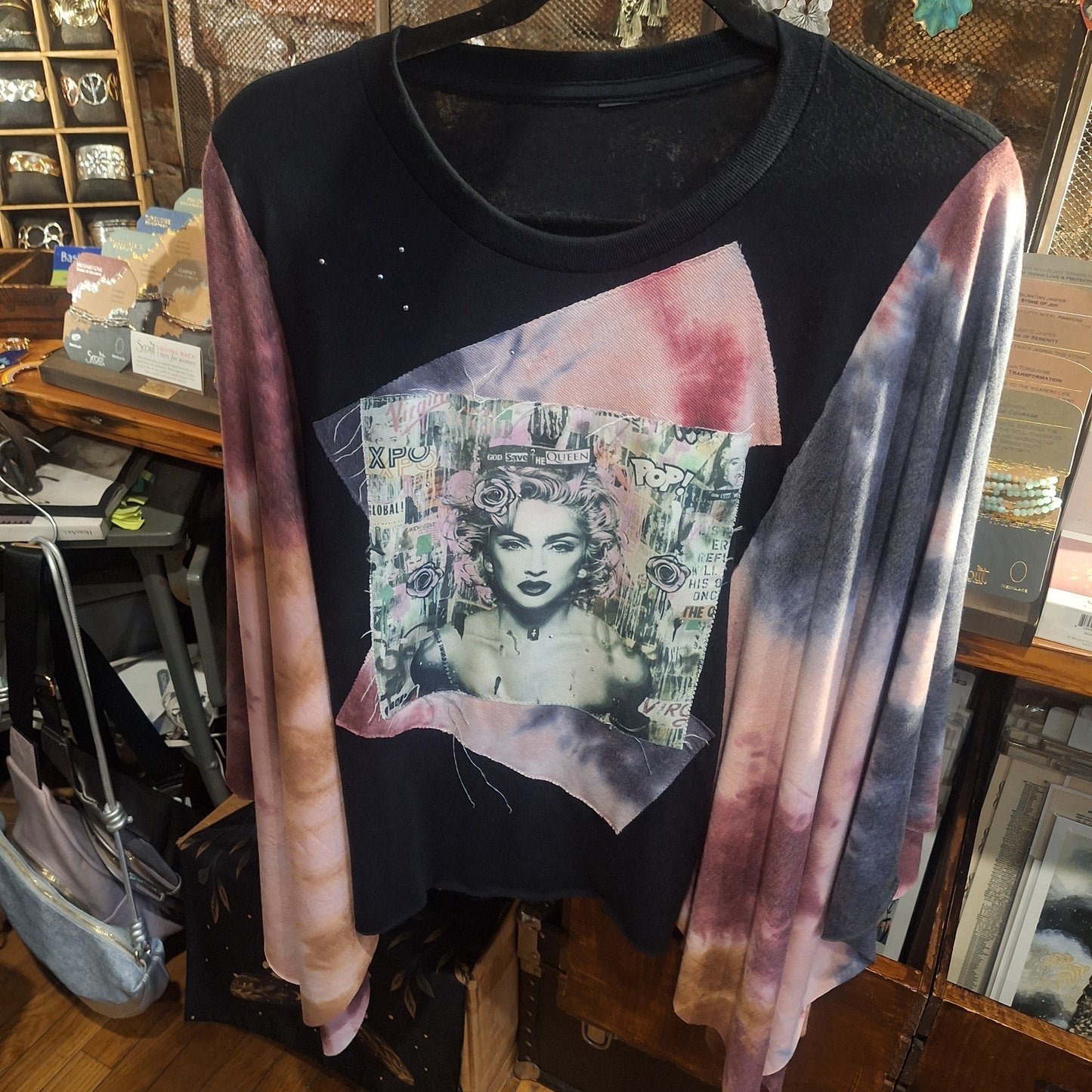 Madonna poncho
